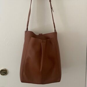 Everlane Studio Bag in Cognac
